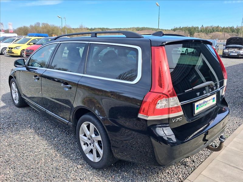 Volvo V70 2,0 133KW,servis,vada turba - fotka 5 z 14