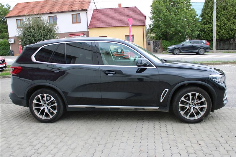 BMW X5 3,0 xDrive 40i CZ DPH - fotka 3 z 4
