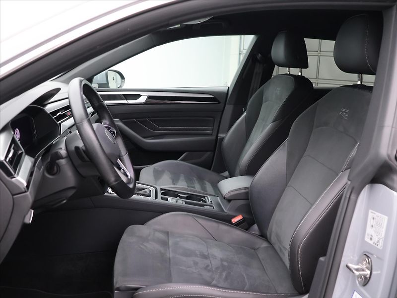 Volkswagen Arteon 2,0 TDI  DSG R-line SB CZ DPH - fotka 12 z 33
