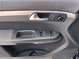 Volkswagen Touran (2009) 1.4 TSi, Navi, AC - náhled 11