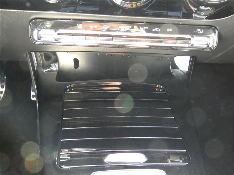 Mercedes-Benz CLA 2,0 200d 4M,1Maj, ČR, dph - fotka 22 z 35