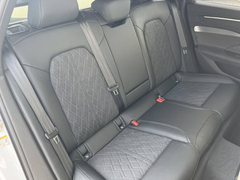 Audi A6 e-hybrid Quattro 2,0TFSI - fotka 9 z 24