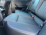 Škoda Superb L&K 2.0TDi 110kw ČR 1.MAJ. DPH - náhled 32