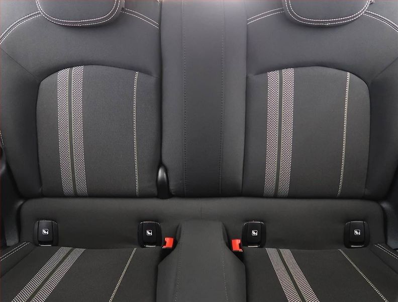 Mini Ostatní (2022) Cooper SE 32 kWh, SoH 96% - fotka 10 z 23