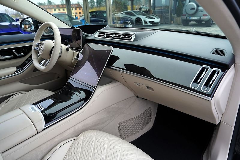 Mercedes-Benz Třídy V V 300d L 4Matic Exclusive AMG - fotka 41 z 45