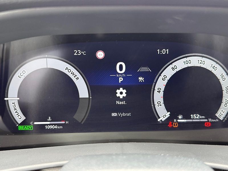 Toyota C-HR 2,0 HEV e-CVT GR Sport - fotka 16 z 30