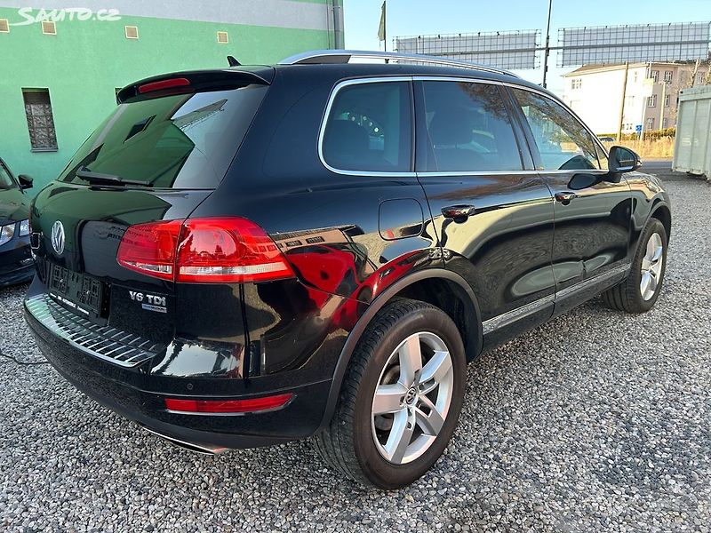 Volkswagen Touareg (2014) 3.0 TDi 150 KW SERVISNÍ KNIHA - fotka 5 z 37