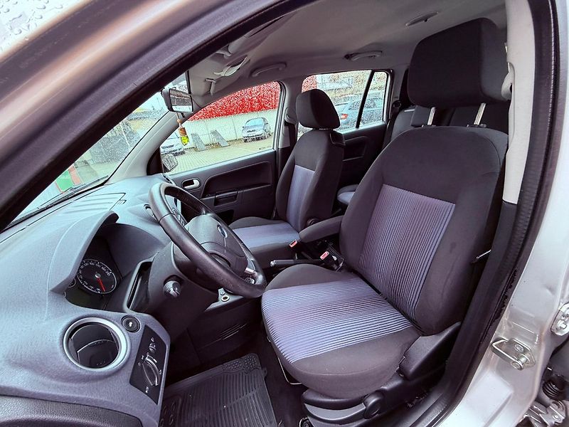 Ford Fusion 1.4, ČR, Klimatizace - fotka 12 z 22