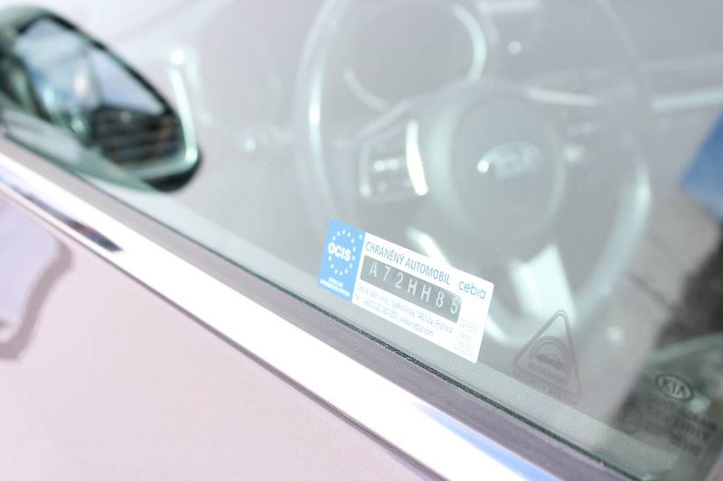 Kia Ceed (2020) 1.4 T-GDI TOP 103kW manuál LED - fotka 25 z 33