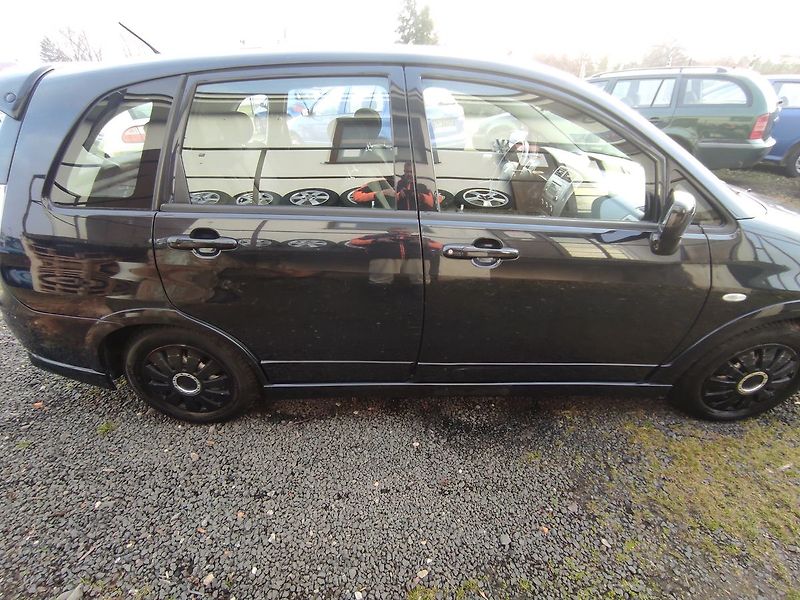 Suzuki Liana 1.6 16V combi 4 seasons - fotka 7 z 26