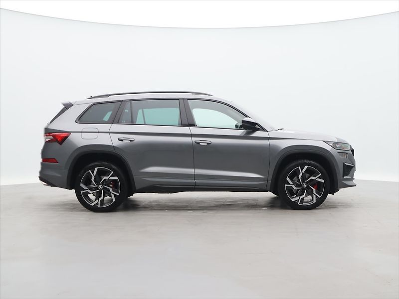 Škoda Kodiaq 2,0 TSI RS 180kW DSG 4x4 DPH - fotka 8 z 32