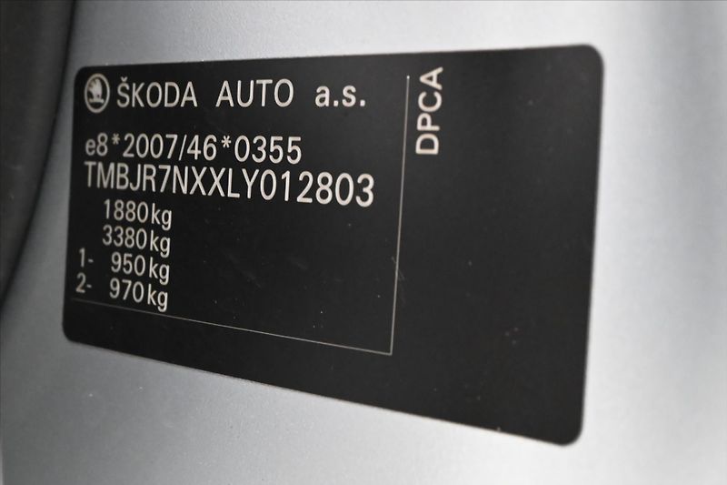 Škoda Octavia 1,5 TSI 110kW Style Manuál Zár - fotka 12 z 32