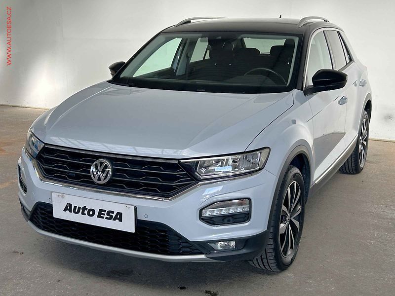 Volkswagen T-Roc (2018) 1.5TSi, autoAC - fotka 3 z 15
