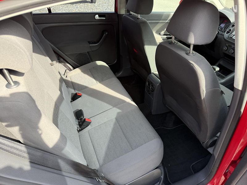 Volkswagen Golf Plus 1.6i 75 KW AUTOMAT. - fotka 11 z 14