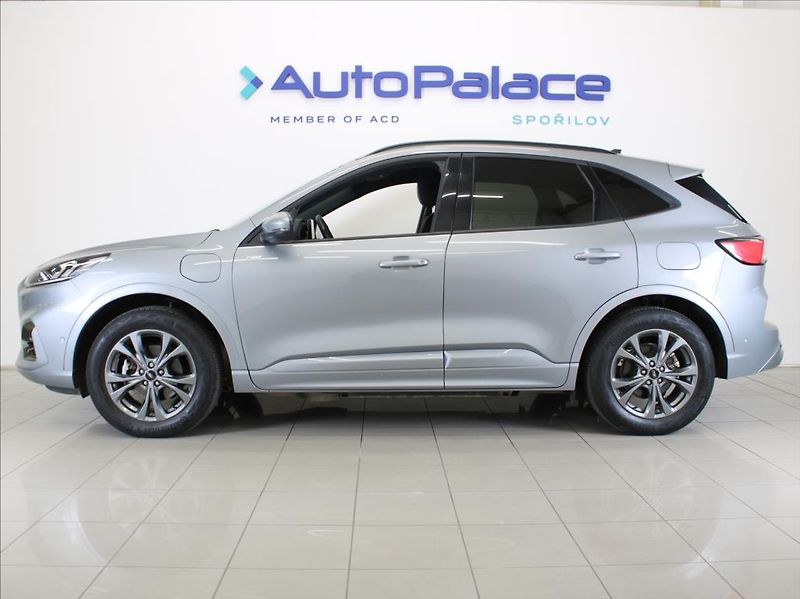 Ford Kuga 2,5 PHEV 165kW ST-line X 34tkm - fotka 5 z 26