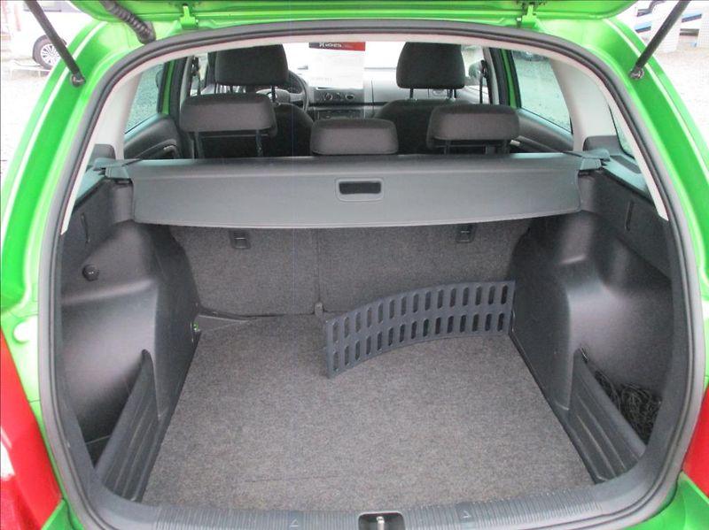 Škoda Fabia 1,2 TSI, klima, serv. kniha, - fotka 13 z 39