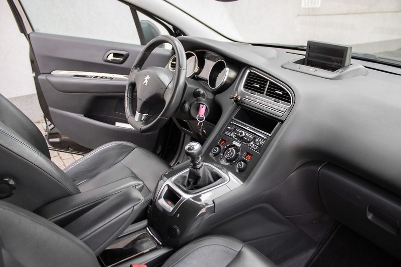 Peugeot 5008 - fotka 11 z 28