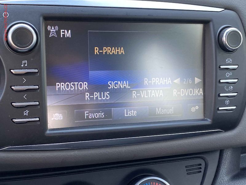 Toyota Yaris (2019) 1.5 VVT-i, Dynamic, AC - fotka 14 z 14