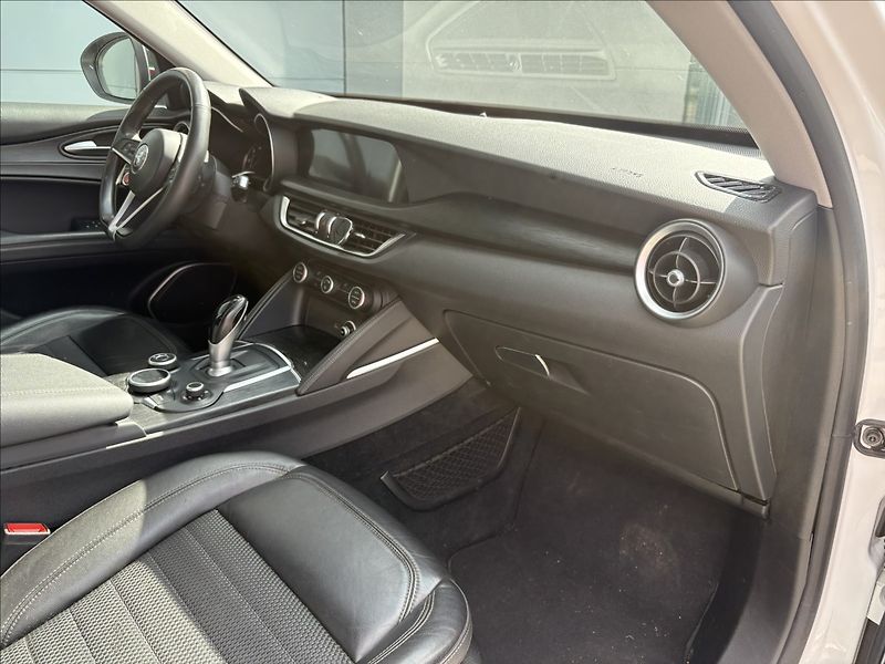 Alfa Romeo Stelvio 2,2 jtd 154 KW 4x4 - fotka 16 z 20