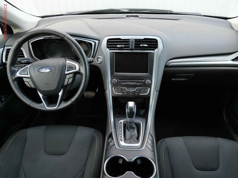 Ford Mondeo (2017) 2.0TDCi, AT, navi, park.asist - fotka 8 z 25