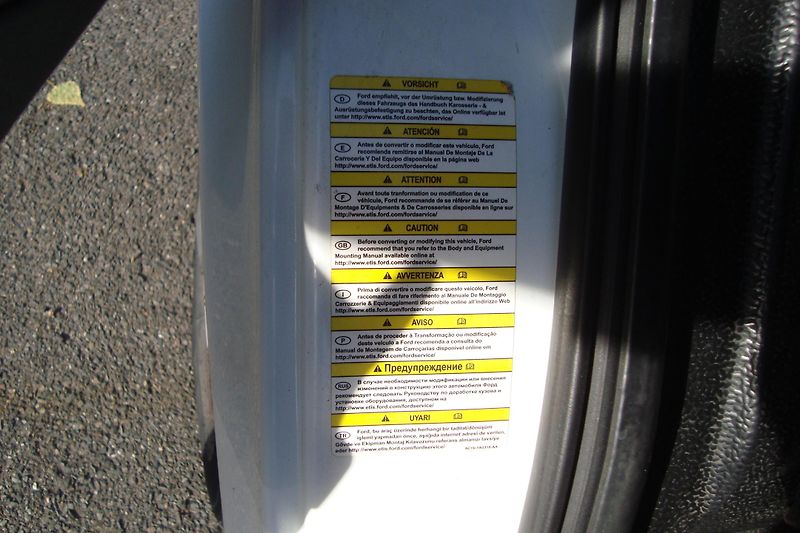 Ford Transit (2010) 300L, 2.2 TDCi - fotka 22 z 51