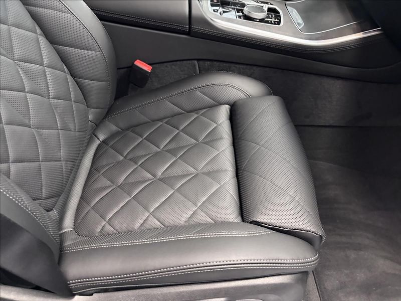 BMW X5 30D, Xdrive - fotka 29 z 32
