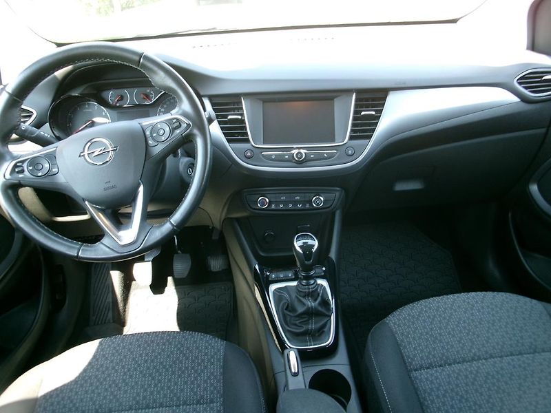 Opel Crossland (2022) 1.2 81kW KOUPENO .ČR,1.MAJITEL - fotka 8 z 14