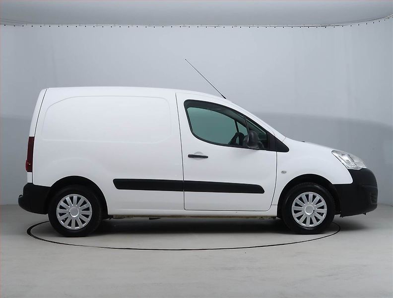 Peugeot Partner (2017) 1.6 HDi, ČR - fotka 6 z 12