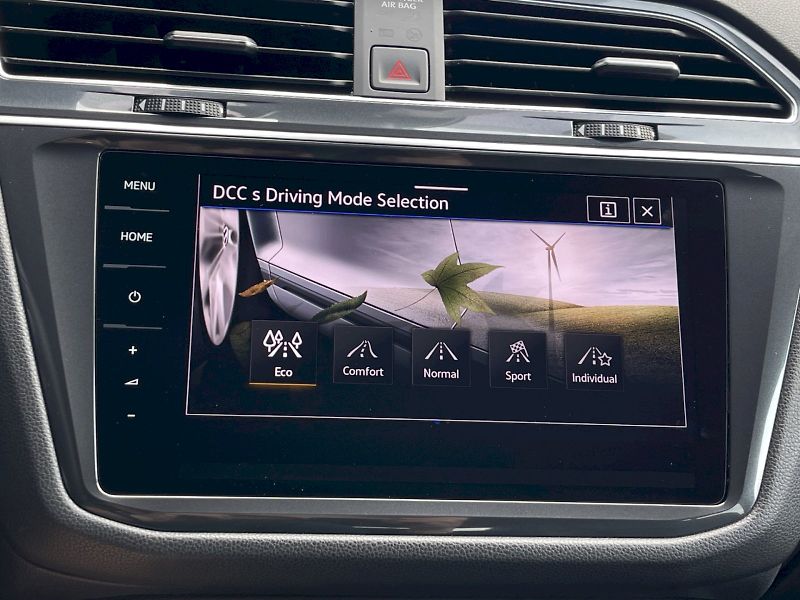 Volkswagen Tiguan Allspace (2023) R-Line 2.0 TSI 140 kW 4MOTION - fotka 16 z 35