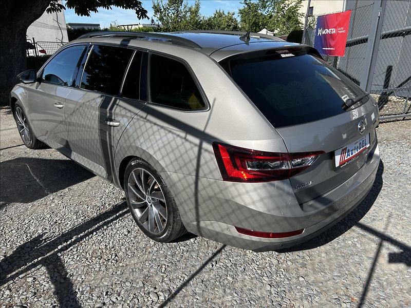 Škoda Superb 2,0 TDi 4x4  L&K DPH WEBASTO - fotka 3 z 50