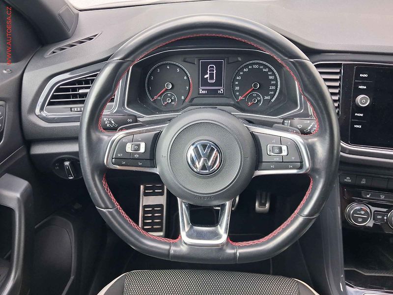 Volkswagen T-Roc (2018) 1.5 TSi, Highline, DSG, LED - fotka 11 z 21