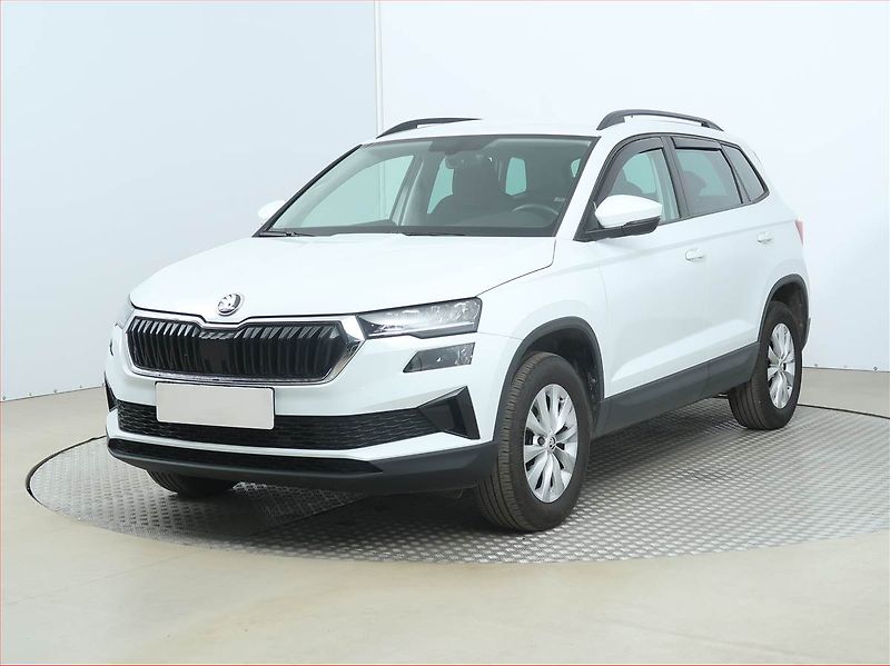 Škoda Karoq (2022) Ambition 1.0 TSI - fotka 2 z 16