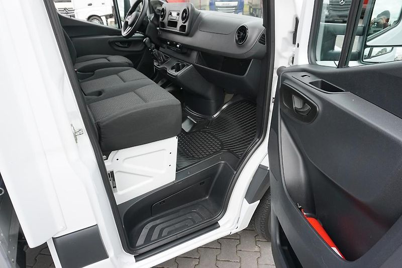Mercedes-Benz Sprinter (2021) 2,2 CDI / E 6 / BURTO - PLANDE - fotka 39 z 40