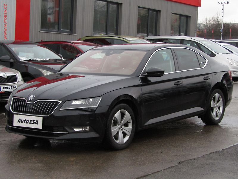 Škoda Superb (2019) 2.0TDi 4x4, 2.maj,ČR, Style - fotka 3 z 23