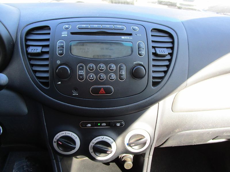 Hyundai i10 (2011) - fotka 12 z 13