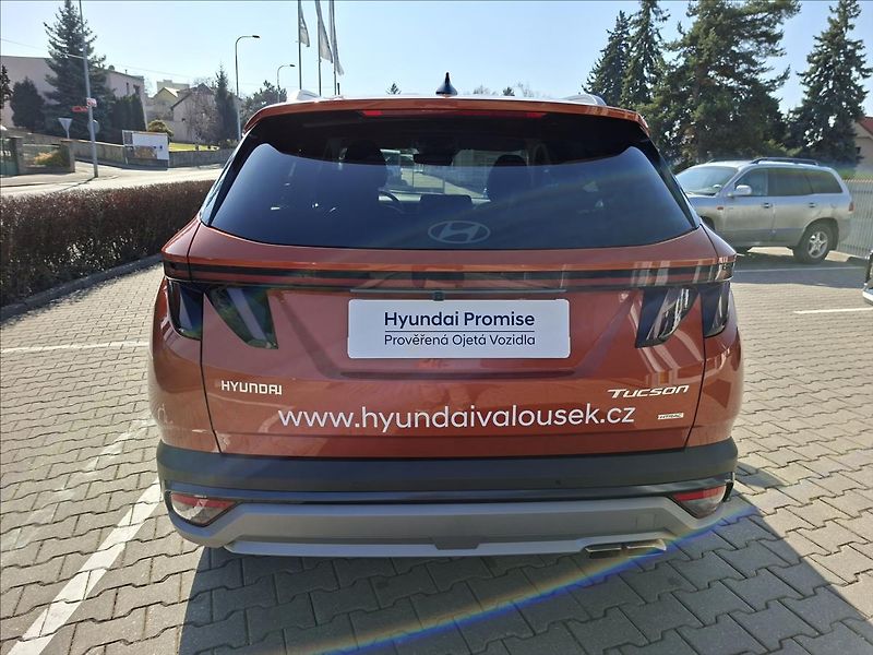 Hyundai Tucson 1,6 T-GDi  PREMIUM 4x4 automat - fotka 5 z 22