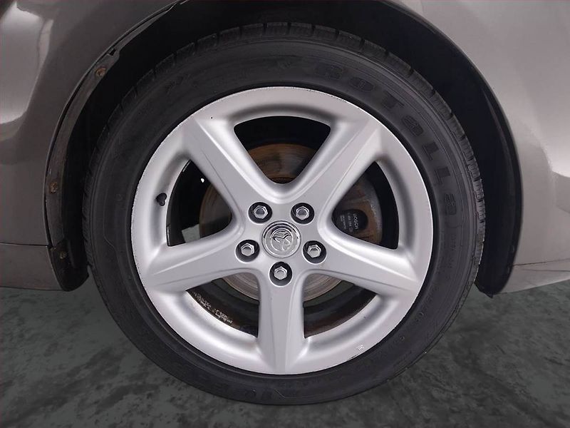 Toyota Corolla Verso (2007) 2.2 D-4D, 7 míst, nová STK - fotka 15 z 19