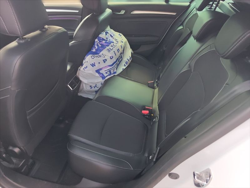 Renault Mégane 1,5 BdCi 115 Techno - fotka 7 z 11