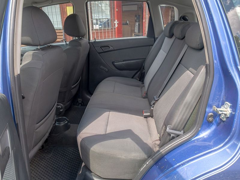 Chevrolet Aveo (2009) 1.2i 62KW - fotka 29 z 38