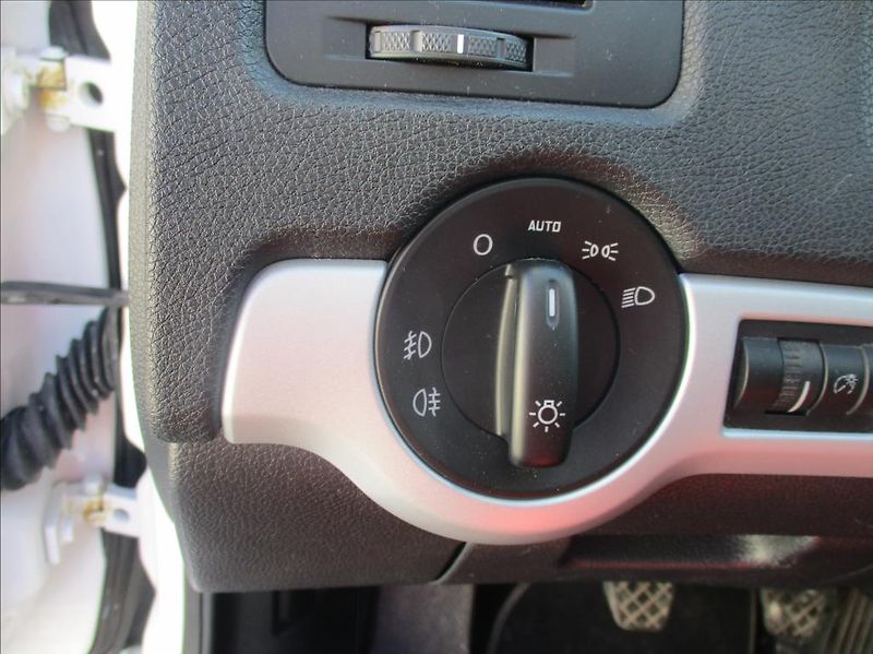 Škoda Octavia 1,4 TSi, Navi,aut.klima,servis - fotka 26 z 45
