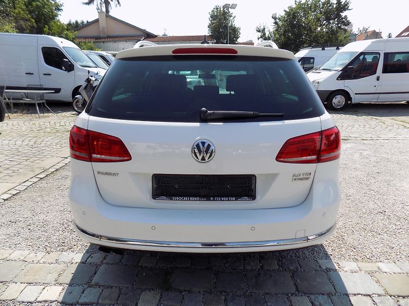 Volkswagen Passat 2,0 TDI 130 KW ALCANT. VÝHŘEV - fotka 12 z 61