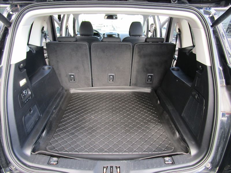 Ford S-MAX 1.5 EcoBoost, aut. klima, LED - fotka 35 z 44