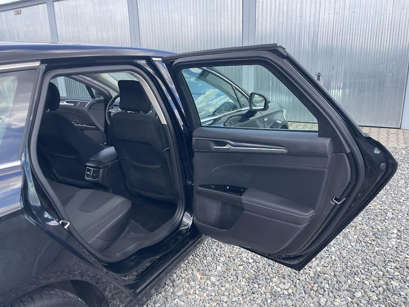 Ford Mondeo 2.0TDCi 150PS MANUAL COMBI STK - fotka 116 z 154