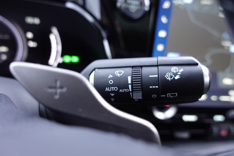 Lexus NX 350h NX350h Luxury Top Panoramic 4x - fotka 29 z 38