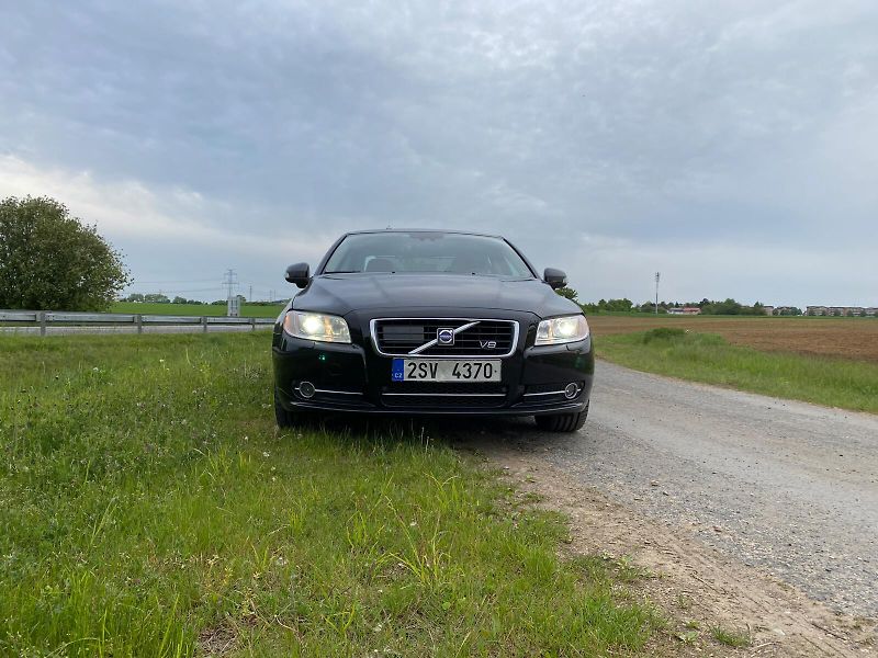 Volvo S80 (2008) Volvo S80 V8 4.4 - fotka 13 z 19