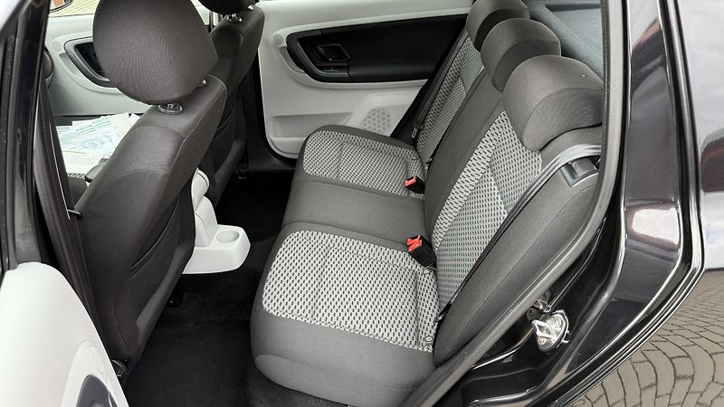 Škoda Fabia 1.2TSi*63kW*ORIG.SPORT*2XBARVA - fotka 8 z 21