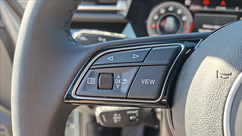 Audi A3 1,5 110 Kw 35 TFSI  ALLSTREET - fotka 15 z 31