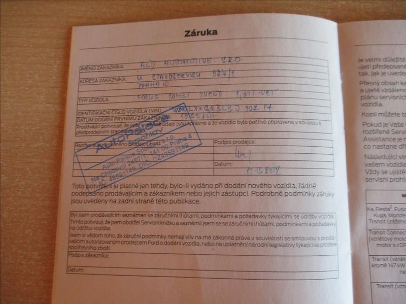 Ford Focus 1,6 i, klimatizace,serviska,CZ - fotka 31 z 36