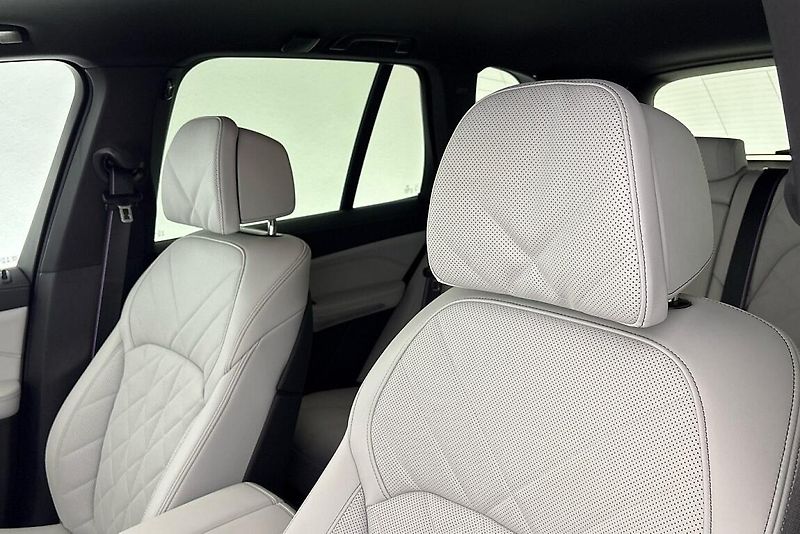 BMW X5 xDrive40d - fotka 8 z 27