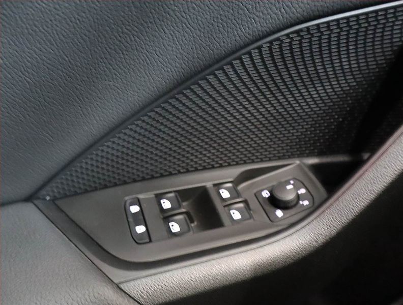 Škoda Octavia (2024) 1.5 TSI, Sportline - fotka 23 z 26